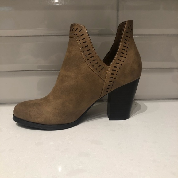 Brown Ankle Boot - Picture 3 of 5